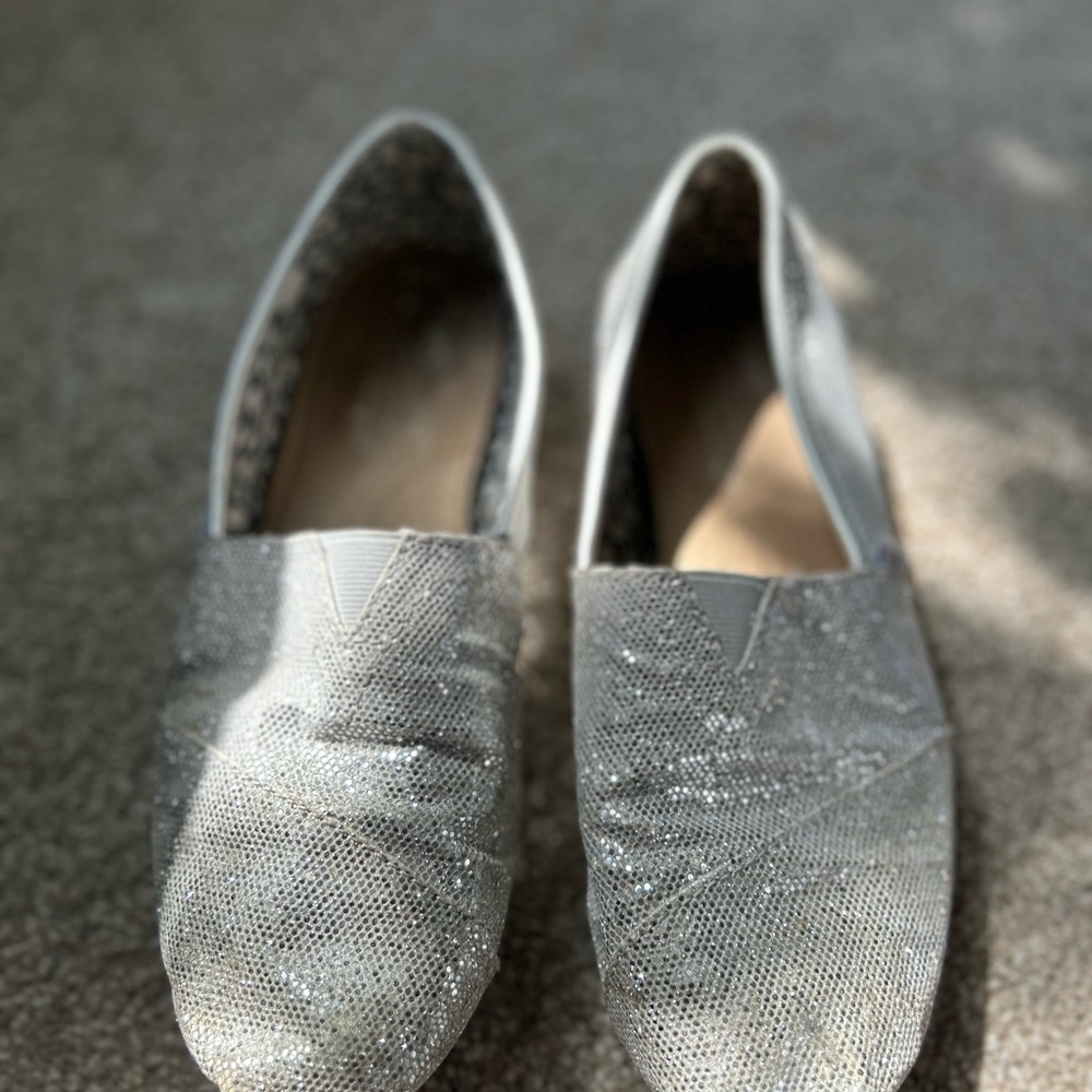 TOMS Silver Sparkle Shoes Size 7.5
